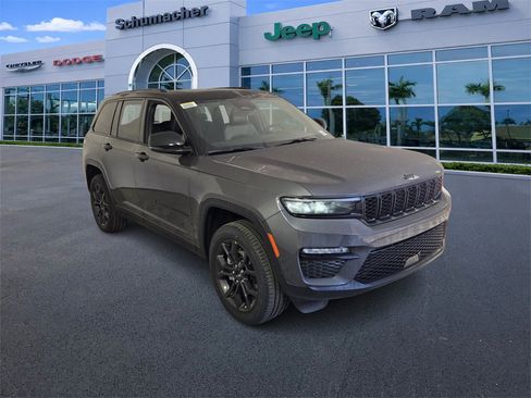 New 2025 Jeep Grand Cherokee Limited image 2