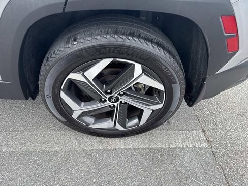 Used 2023 Hyundai Tucson Limited image 17