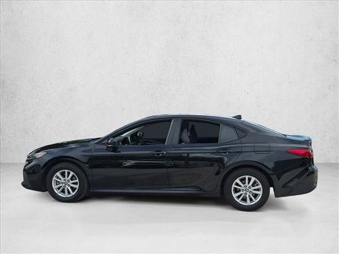 Used 2025 Toyota Camry LE w/ Convenience Package FWD image 8