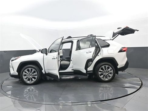 Used 2024 Toyota RAV4 Limited image 34
