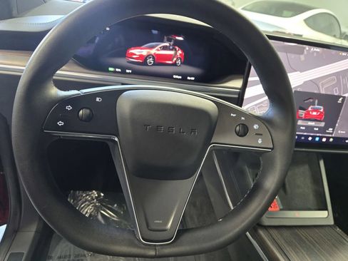 Used 2023 Tesla Model X AWD/4WD image 12