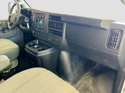Used 2022 Chevrolet Express 2500 LS w/ Driver Convenience Package RWD image 26
