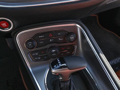 Used 2015 Dodge Challenger SRT Hellcat image 86