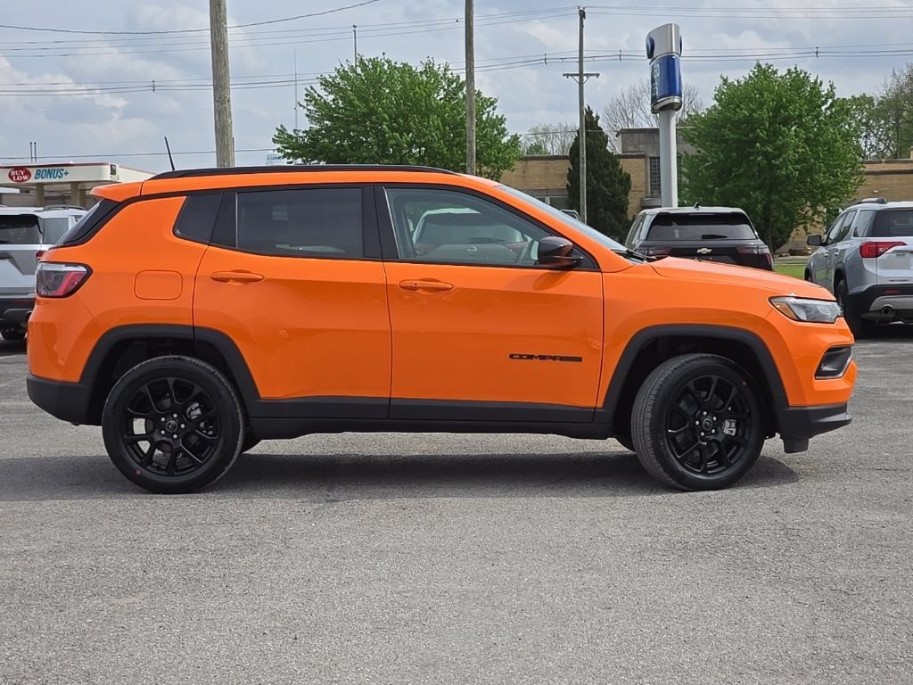 New 2026 Jeep Compass Latitude AWD/4WD image 8