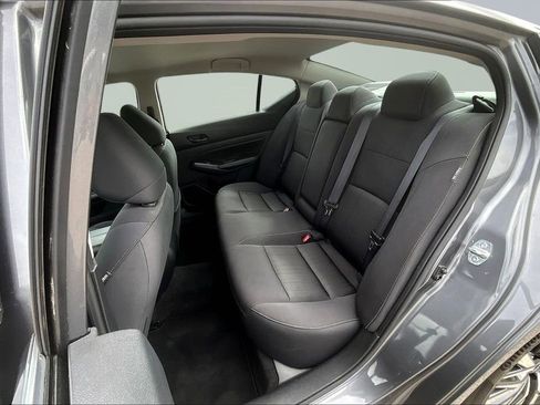 Used 2025 Nissan Altima 2.5 SV FWD image 23