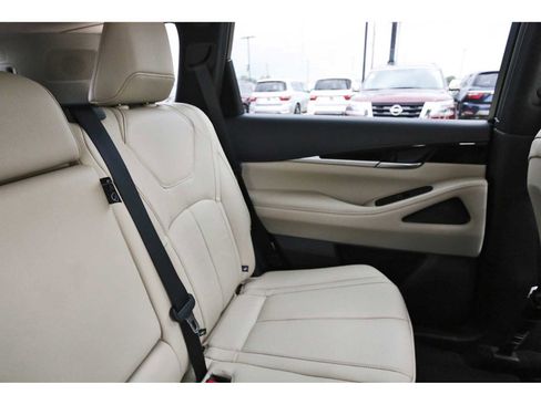 Used 2025 INFINITI QX60 Pure image 10