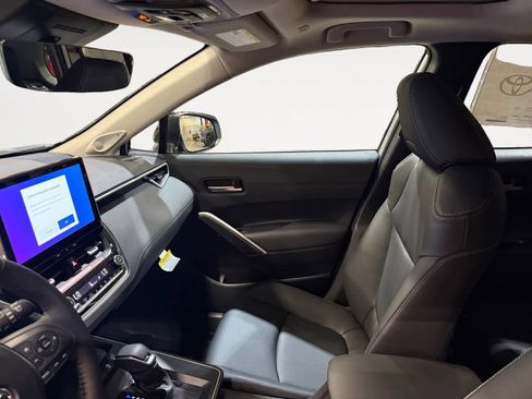 New 2026 Toyota Corolla Cross XLE image 9