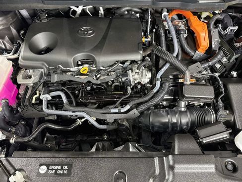 Used 2024 Toyota Sienna Limited AWD/4WD image 35