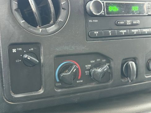 Used 2019 Ford E-350 and Econoline 350 Super Duty w/ Power Windows & Locks Group RWD image 30