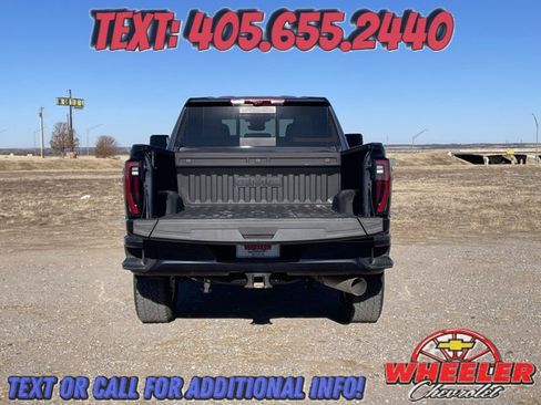Used 2025 GMC Sierra 2500 AT4 w/ AT4 Premium Plus Package image 8