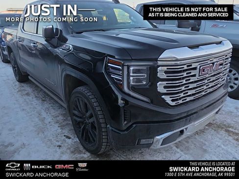 Used 2022 GMC Sierra 1500 Denali w/ Denali Reserve Package image 1