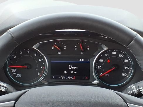 Used 2023 Chevrolet Traverse LT FWD image 12