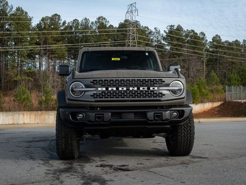 New 2025 Ford Bronco Badlands image 6