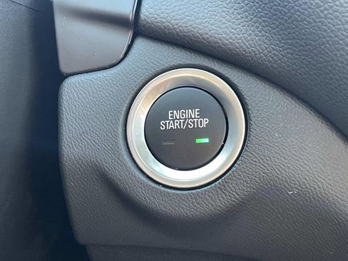 Used 2024 Chevrolet Equinox LT image 24