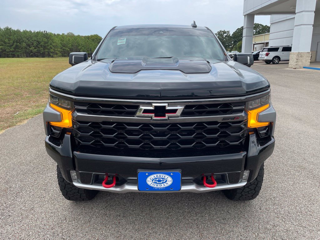 Used 2024 Chevrolet Silverado 1500 ZR2 w/ Technology Package AWD/4WD image 10