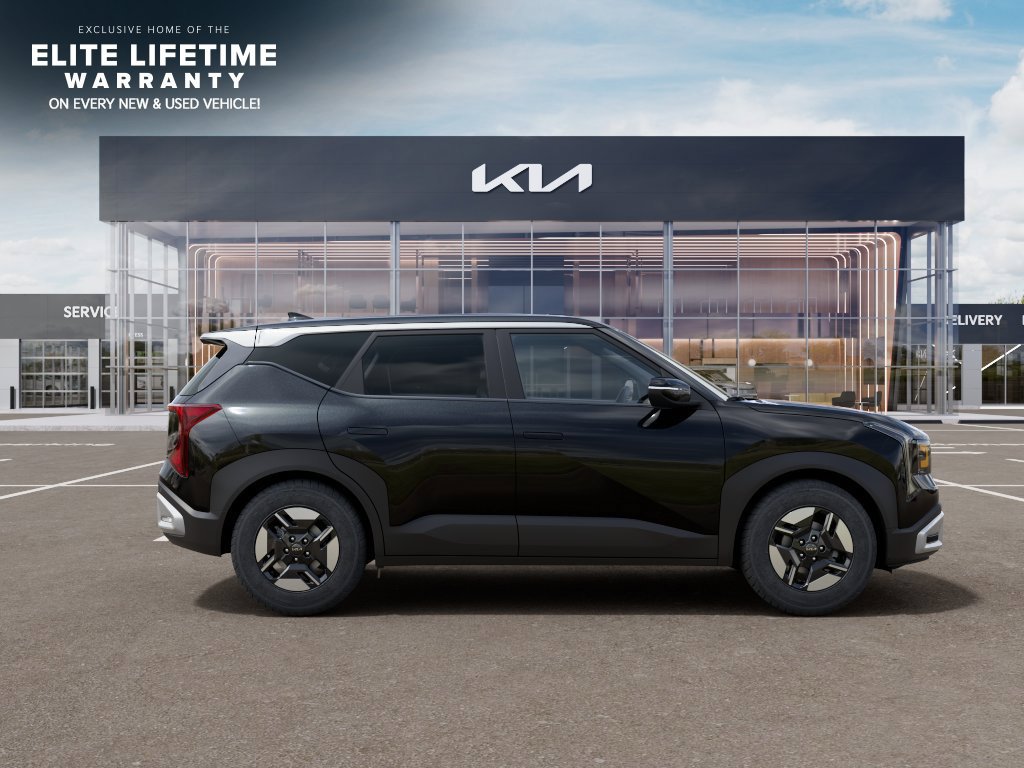 New 2027 Kia Seltos LX FWD image 8