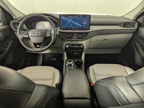 Used 2023 Ford Escape SE image 18