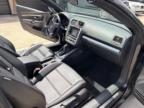 Used 2013 Volkswagen Eos Komfort FWD image 42