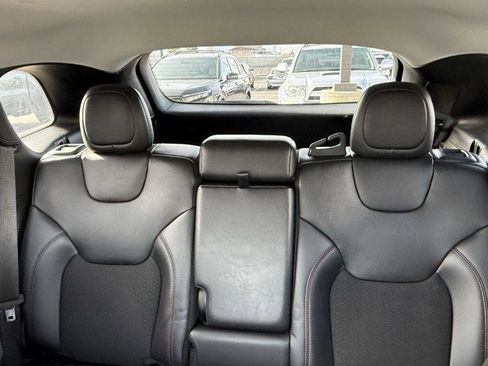 Used 2020 Jeep Cherokee Trailhawk image 18