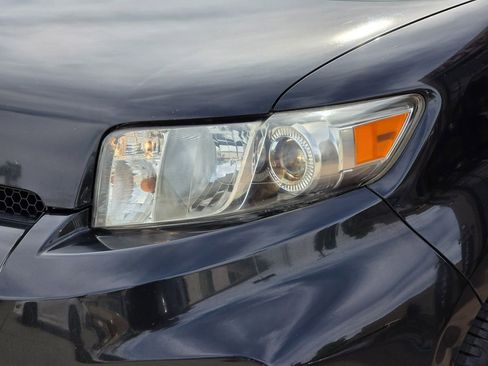 Used 2013 Scion xB image 8