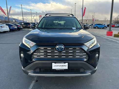 Used 2019 Toyota RAV4 Limited image 8