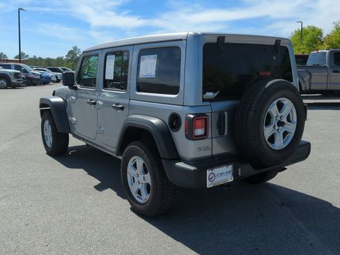 Used 2021 Jeep Wrangler Unlimited Sport w/ Sun And Sound Package AWD/4WD image 11