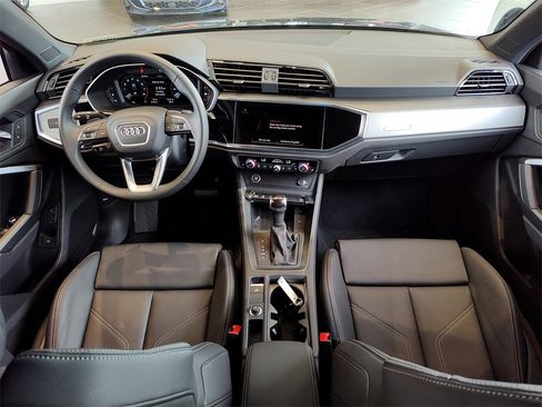 New 2025 Audi Q3 2.0T Premium image 5
