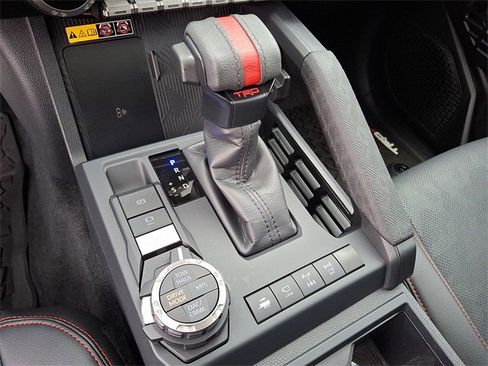 Used 2025 Toyota Tacoma TRD Pro image 12