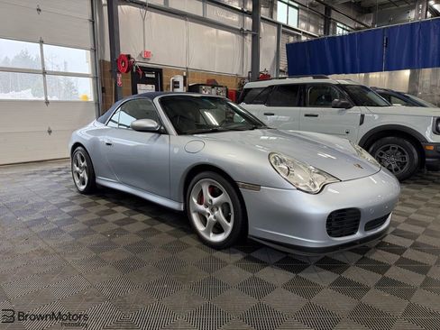 Used 2004 Porsche 911 Carrera 4S image 1