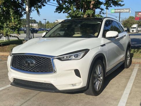 Used 2019 INFINITI QX50 Essential FWD image 5