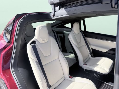 Used 2025 Tesla Model X Plaid image 52