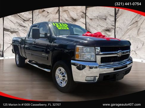 Used 2010 Chevrolet Silverado 2500 LT w/ Interior Plus Package image 1
