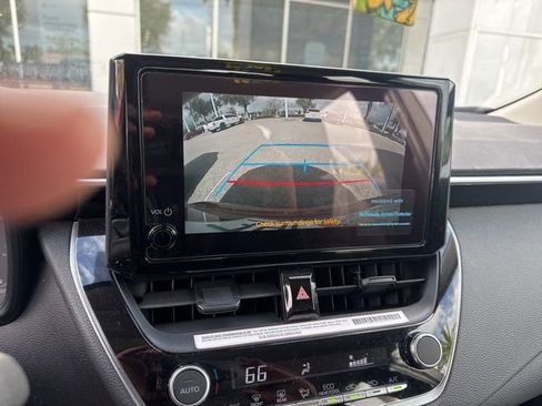 Used 2024 Toyota Corolla LE image 2