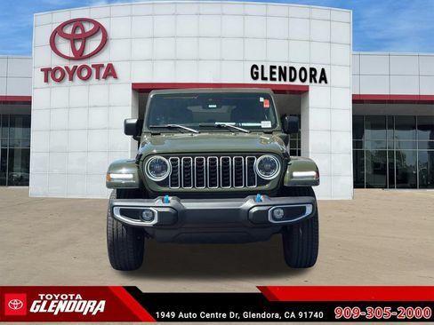 Used 2024 Jeep Wrangler Unlimited Sahara AWD/4WD image 3