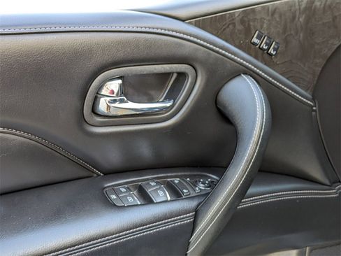 Used 2024 INFINITI QX80 Luxe image 10