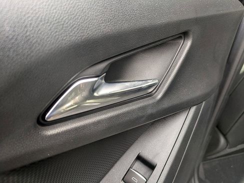 Certified 2025 Chevrolet Equinox RS image 24