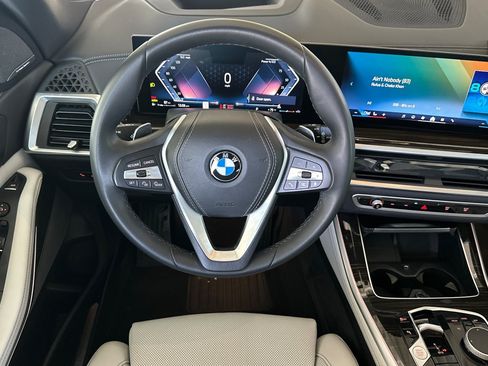 Used 2024 BMW X5 sDrive40i w/ Premium Package RWD image 13