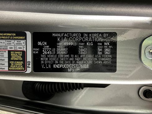 Used 2025 Kia Sportage LX image 20