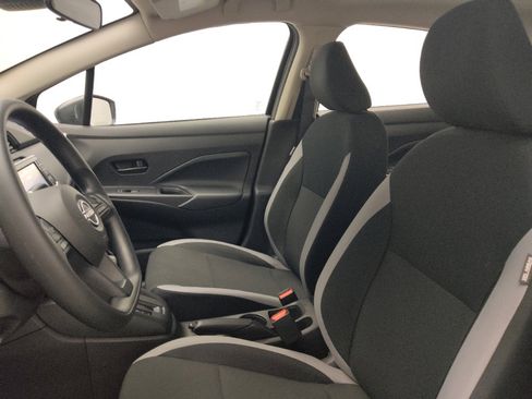 Used 2025 Nissan Versa S w/ Trunk Package FWD image 17