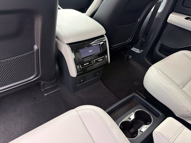 New 2027 Lincoln Aviator AWD image 8