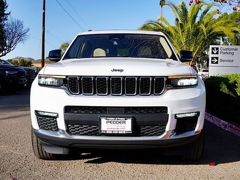 Used 2021 Jeep Grand Cherokee L Limited image 5