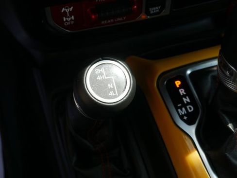 Used 2022 Jeep Wrangler Unlimited Rubicon w/ LED Lighting Group AWD/4WD image 21