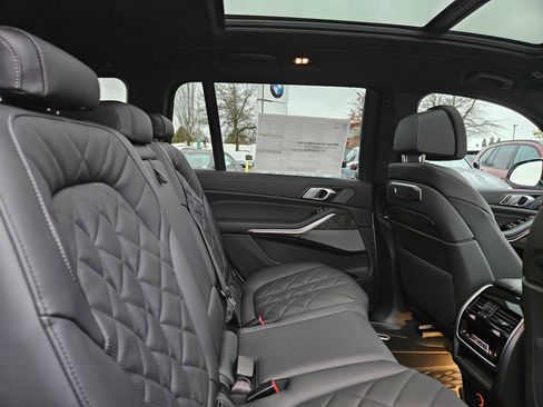 New 2026 BMW X7 xDrive40i w/ M Sport Package image 15