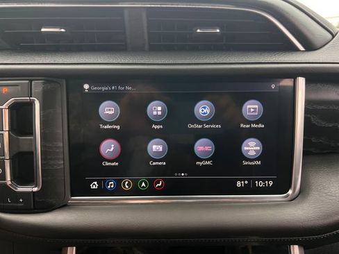 Used 2021 GMC Yukon Denali w/ Denali Premium Package RWD image 32