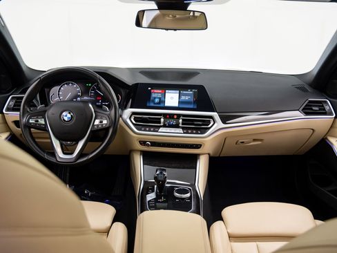 Used 2020 BMW 330i xDrive Sedan w/ Driving Assistance Package image 11