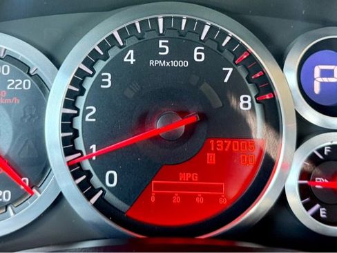 Used 2011 Nissan GT-R Premium AWD/4WD image 13