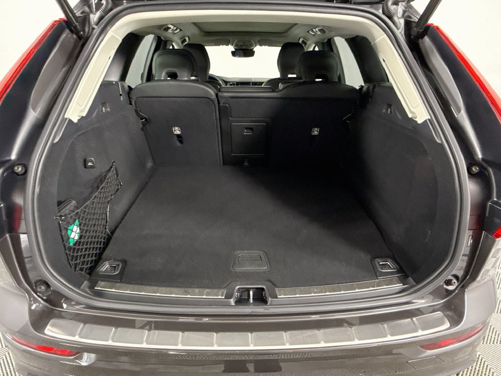 Used 2024 Volvo XC60 T8 Ultimate w/ Protection Package Premier AWD/4WD image 21