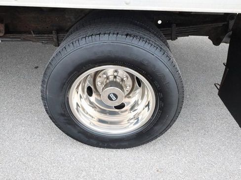 Used 2015 Chevrolet Express 3500 Extended image 12