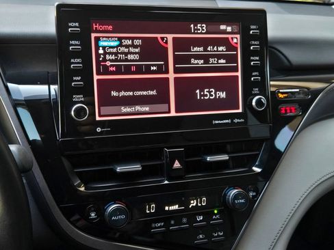 Used 2023 Toyota Camry SE w/ Audio Upgrade Package FWD image 16