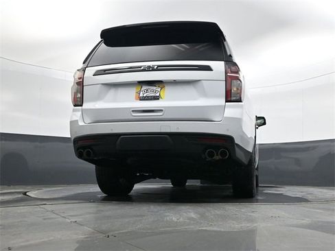 Certified 2021 Chevrolet Suburban Premier w/ Premium Package image 26